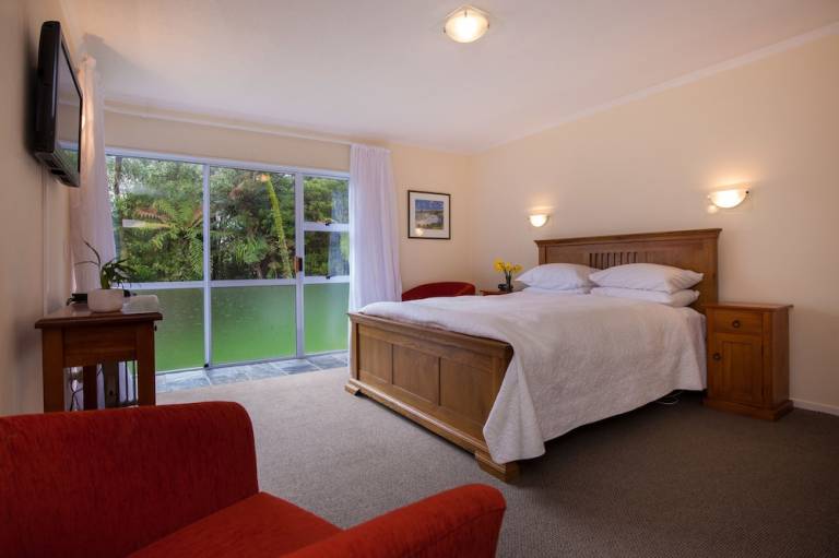 Bed and breakfast  Tataraimaka