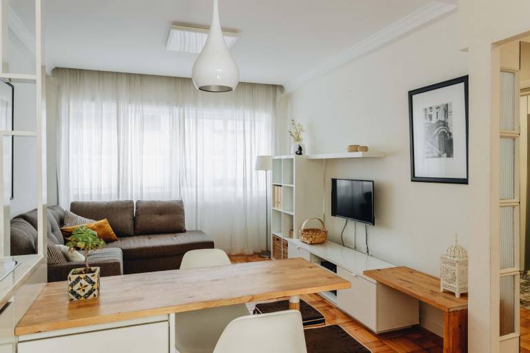 Cozy 1-Bedroom with Private Terrace in Palmela — photo 4
