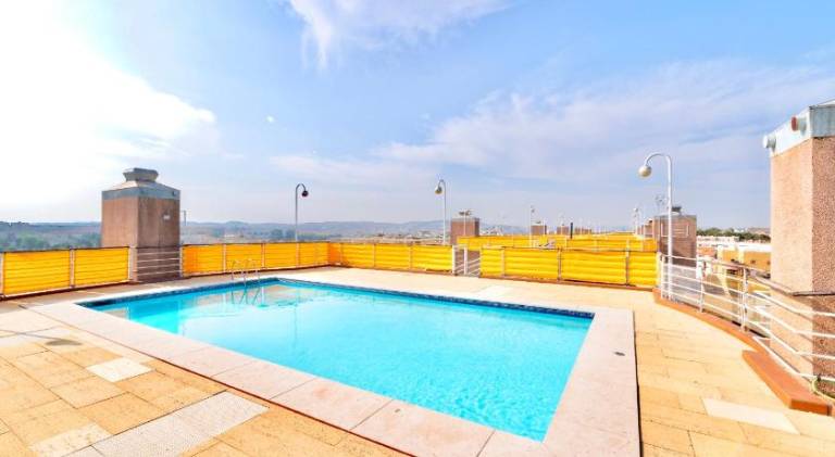 Apartment with private pool & patio | Pet-friendly — photo 3