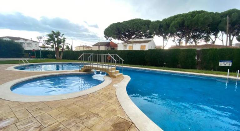 Rental apartment with pool | Close to the beach | Pets are welcome in Cambrils