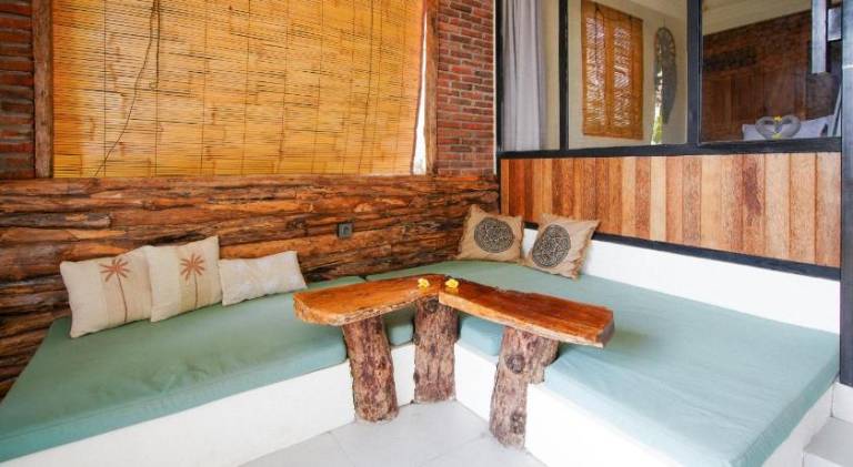 Holiday apartment with pool — photo 5