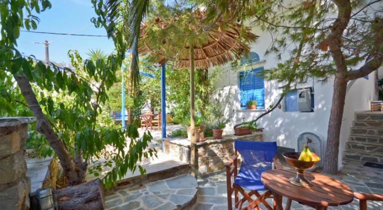 Apartment with garden & terrace — photo 4