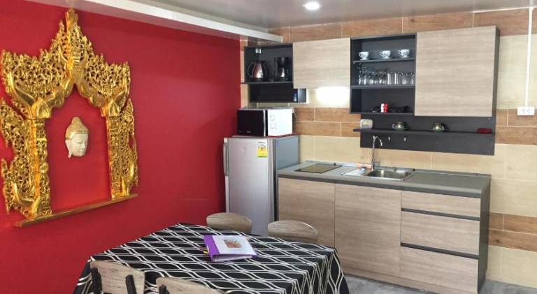 Fong Kaew and Baan Nang Fa Guesthouse — photo 3