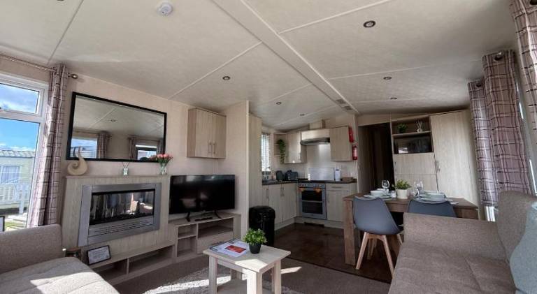 Holiday apartment with jacuzzi — photo 2