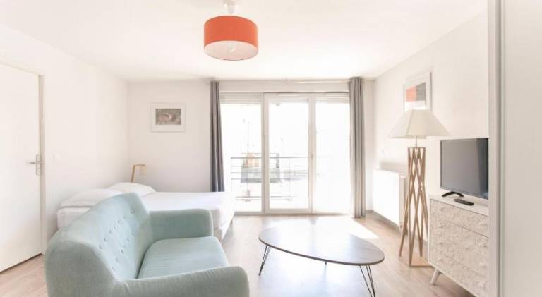 Serviced apartment with terrace | Pets are welcome — photo 2