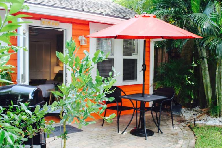 Cottage Lake Worth