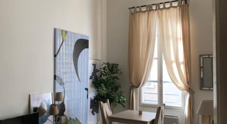 Holiday apartment | Near Popes' Palace — photo 3
