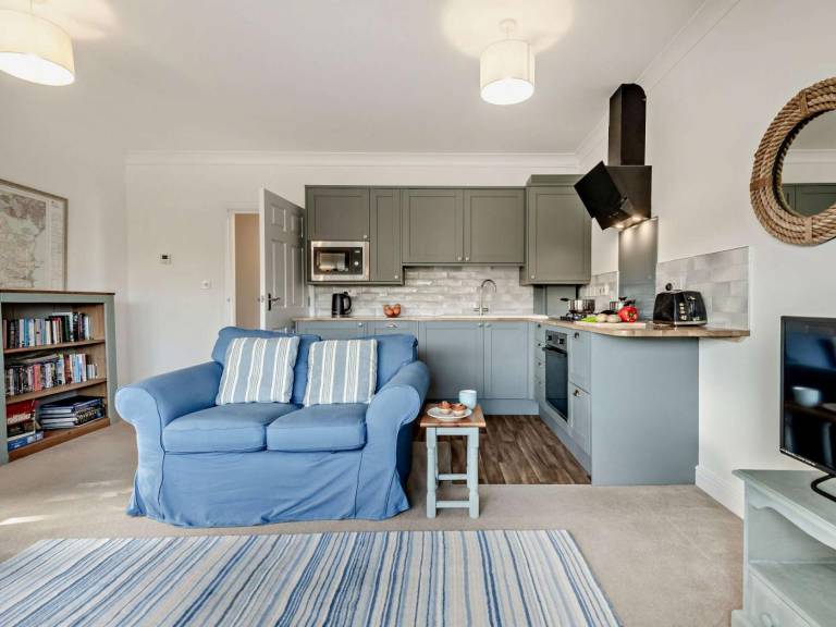Fully equipped lovely cottage | Water view | Pets allowed — photo 3