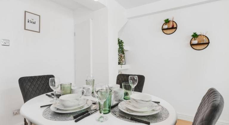 CEFAS Apartments Manchester - Free Parking - City Centre — photo 5