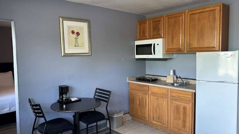 Motel  Orange