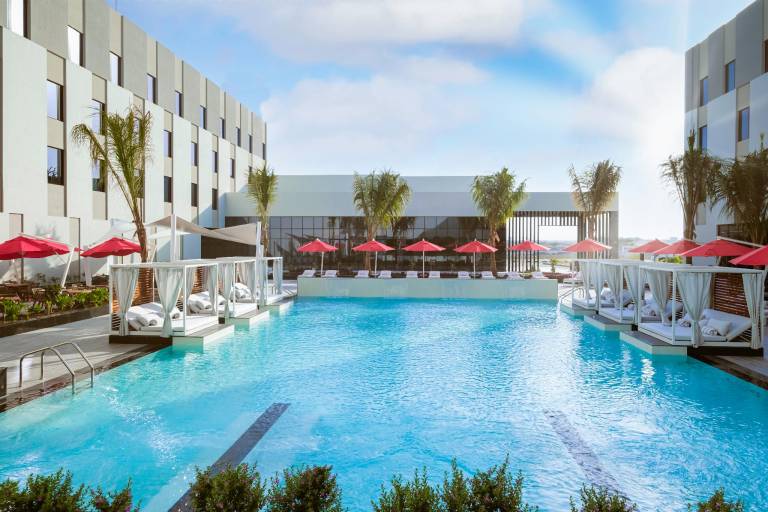 Maani Muscat Hotel and Apartments