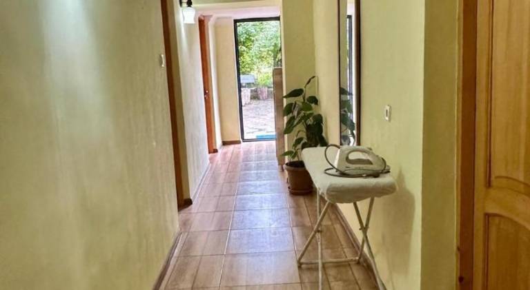 Nunu's Guesthouse — photo 3