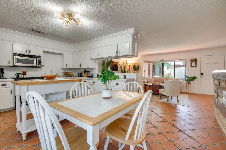 2 Blocks to Beach! Cape Canaveral Apt w/ Patio — photo 4