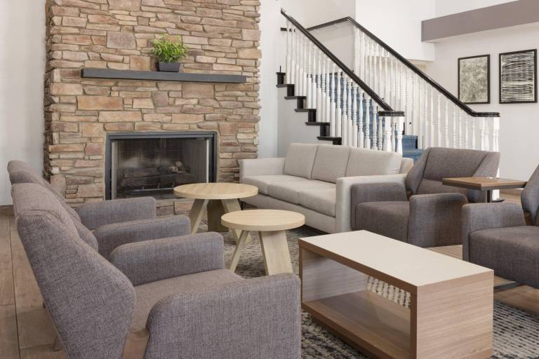 Garner Hotel Phoenix Northwest – Surprise by IHG — photo 3