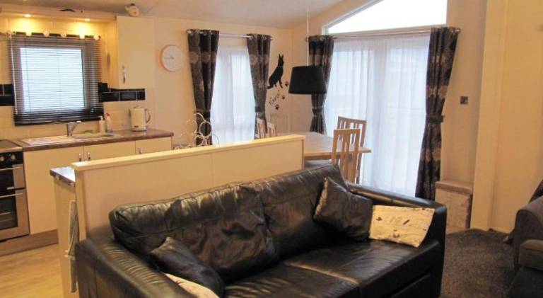 Southsea, Beach and Beauty Lodges — photo 2