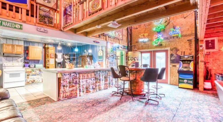 Incredibly Unique Bar Inspired Home with Private Hot Tub and near the Beach Dogs OK in Tillamook, OR