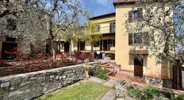 180 m&sup2; Ferienhaus