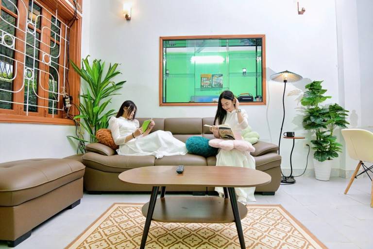 Hằng Home - 4BRs • Train View • Balcony • Gym in Hanoi