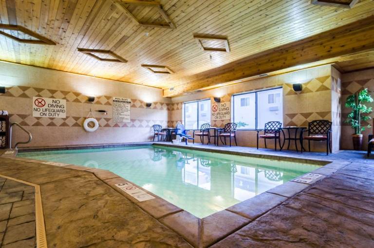 Comfort Suites Salina South — photo 4