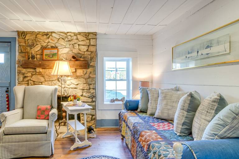 Blue Ridge Retreat! Cottage on the Rapidan River — photo 4