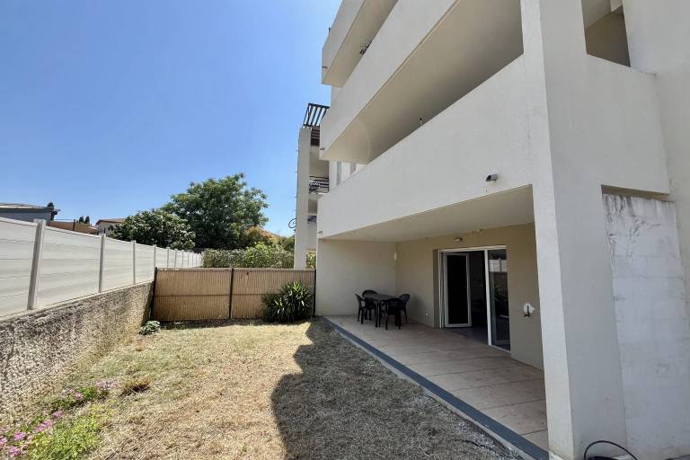 Spacious apartment with garden in Montpellier