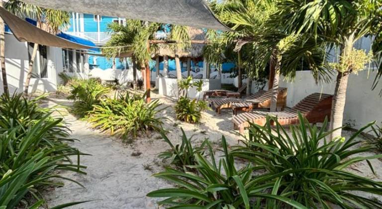 Mittoz House with beach access in Holbox downtown — photo 4