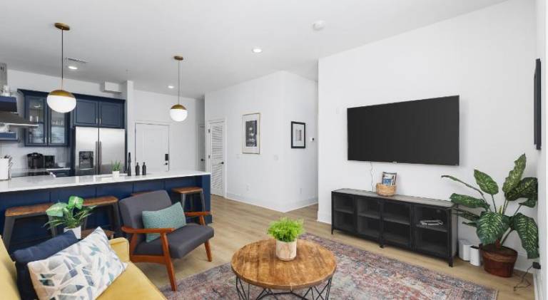 Tranquil Haven Close to Broadway with Free Parking in Nashville, TN