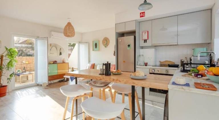 Fully equipped charming apartment with patio | Next to the beach | Good for workation | Dogs allowed — photo 2