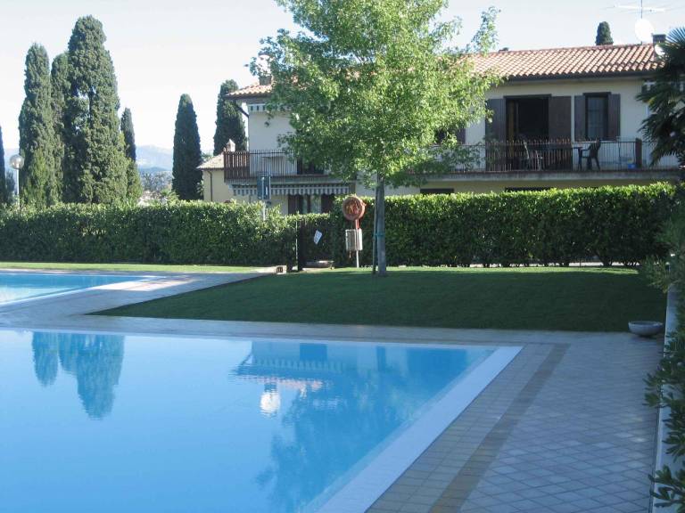 Holiday apartment with pool — photo 3