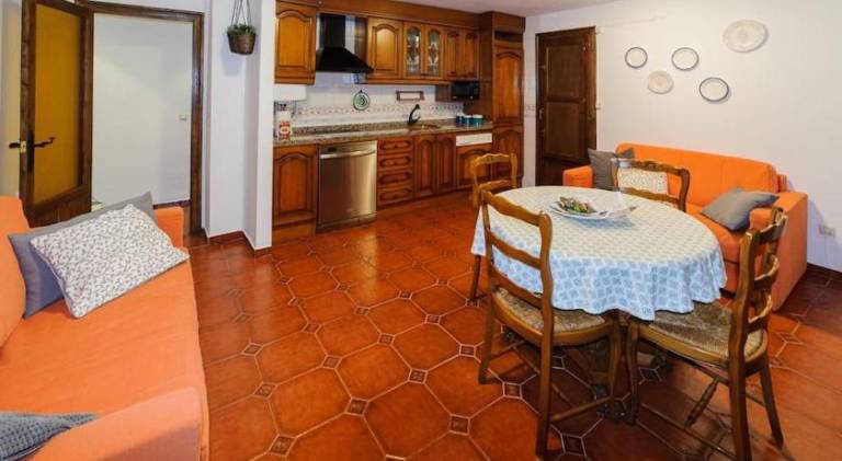 Rental apartment with terrace — photo 5