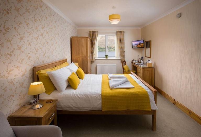 Bed & Breakfast  Fort William