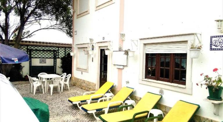 Villa with patio — photo 4