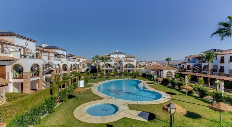 Holiday apartment with pool — photo 3