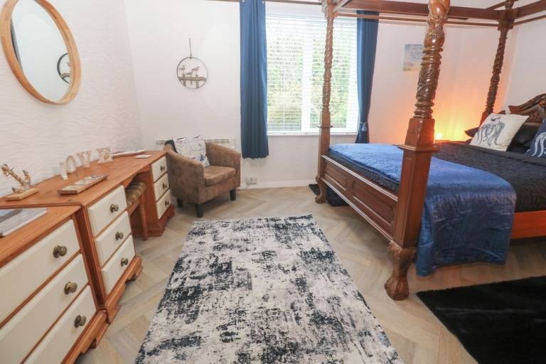 House Praa Sands