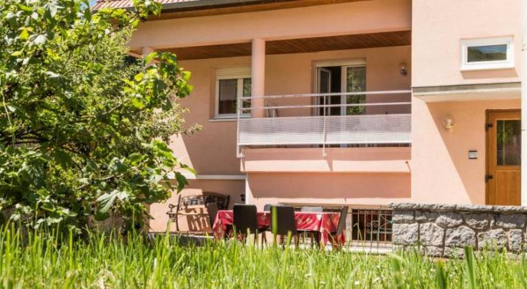 75 m&sup2; Ferienwohnung