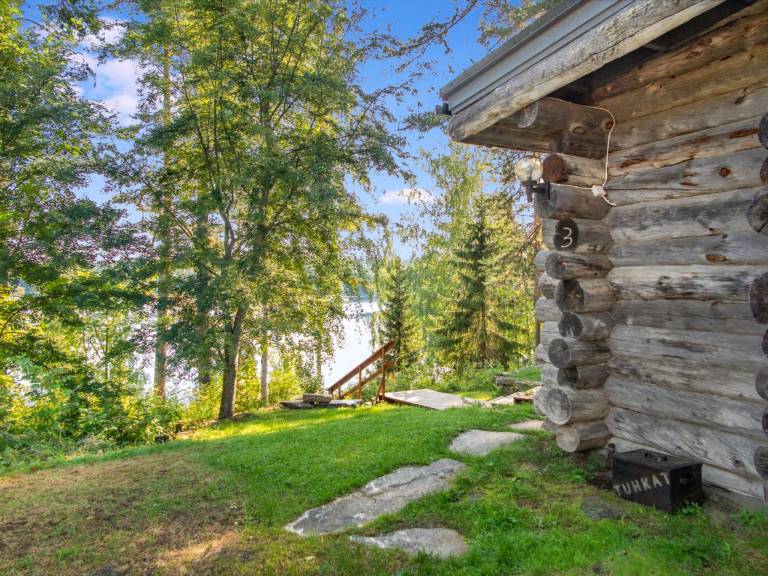 Vacation home with sauna & patio | Nature view — photo 4