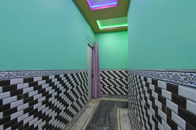 Hotel O by OYO Yuvraj Lodge