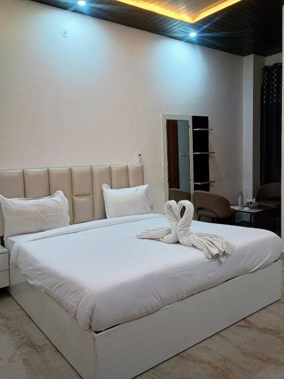 Shivaya International Inn LLP — photo 5