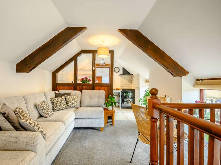 Beautiful cottage with yard & patio | Pets are welcome — photo 4