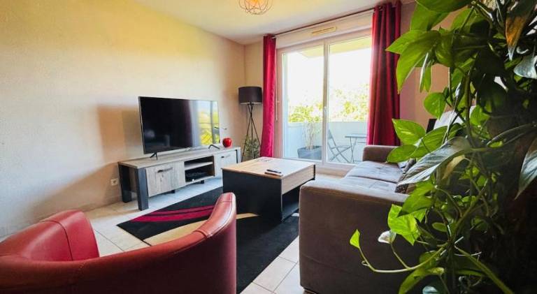 Lovely rental apartment with pool | Pets are welcome — photo 2