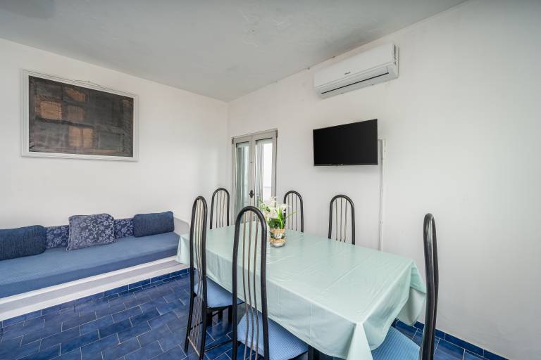 Apartment 'Alberto' with Sea View, Wi-Fi and Air Conditioning — photo 5