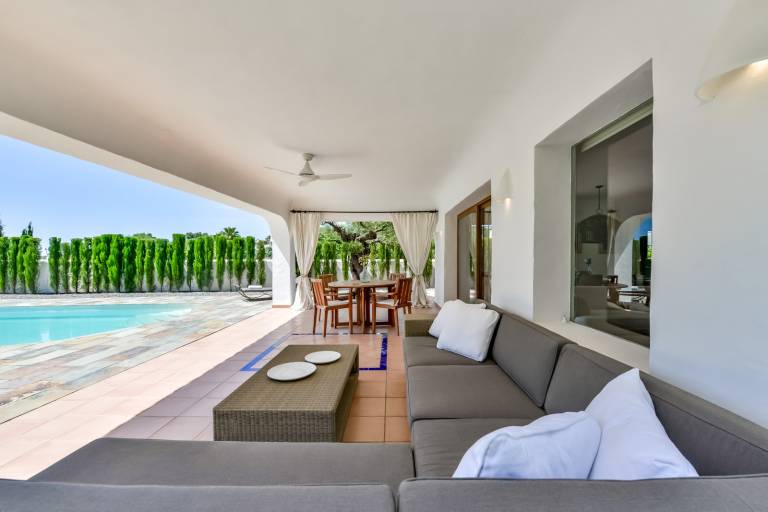 Fully equipped nice villa with patio, garden & private pool | Pet-friendly — photo 4