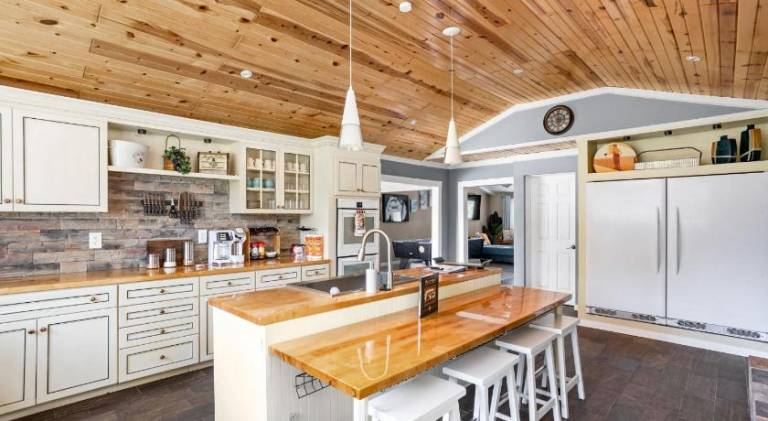 263 m&sup2; Ferienhaus