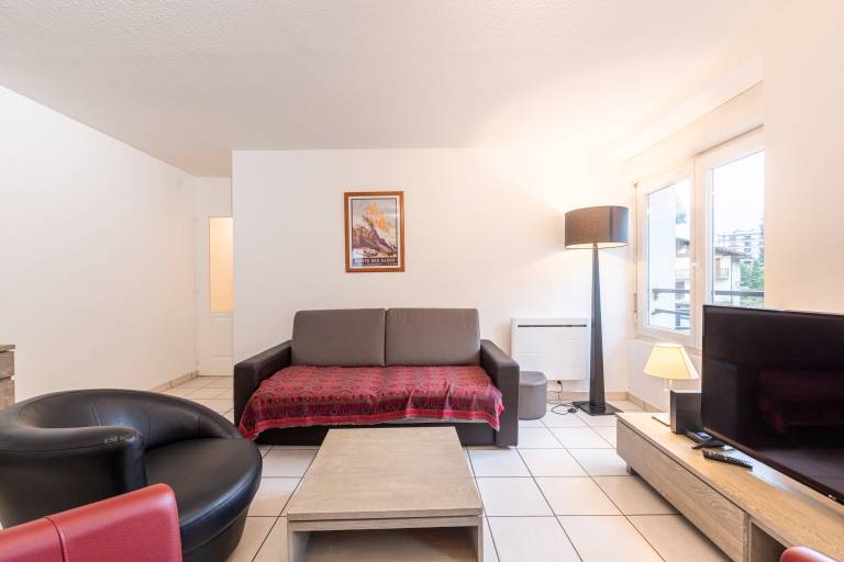 Spacious 6-Person Apartment in Central Brides-les-Bains with Mountain View — photo 5