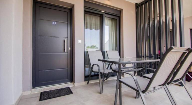 Pleasant rental apartment with patio | Close to the beach | Pets are welcome — photo 4
