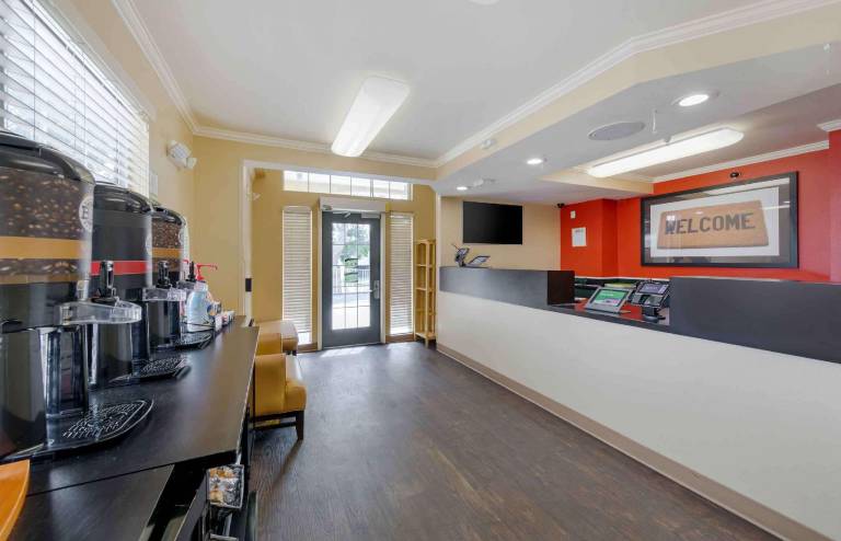Extended Stay America Suites - Los Angeles - LAX Airport - El Segundo — photo 2