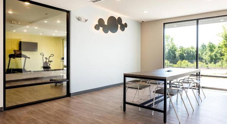 ECHO Suites Extended Stay by Wyndham Dallas Plano/Frisco — photo 4