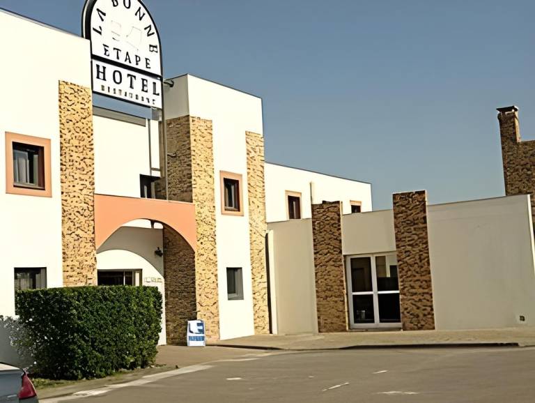 Brit Hotel La Bonne Etape in Evreux