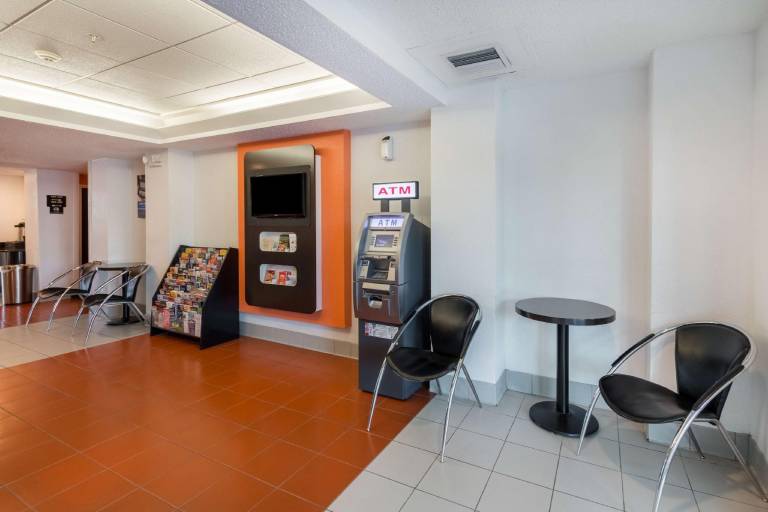 Motel 6 Irving, TX - DFW Airport North — photo 4