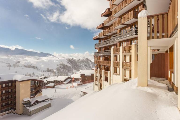 Family-oriented holiday apartment with sauna & patio | Next to the ski | Dogs allowed — photo 3